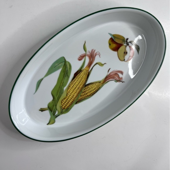 Vintage Discontinued Evesham Vale by ROYAL WORCESTER 12" Oval Baker - Picture 3 of 8